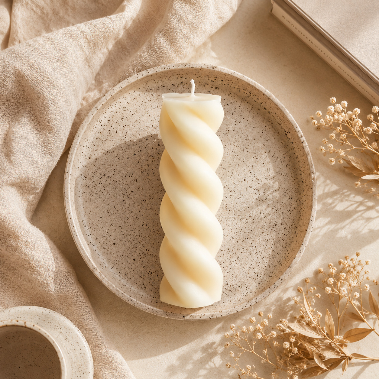 Minimalist Cream Twisted Soy Candle - Image 7